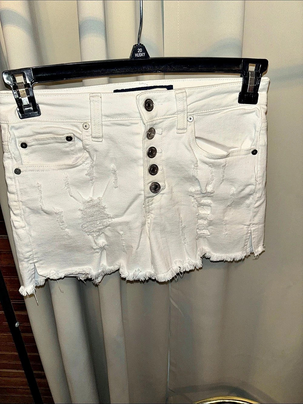 Indigo Rein Distressed Jean Shorts in White Waist 28
